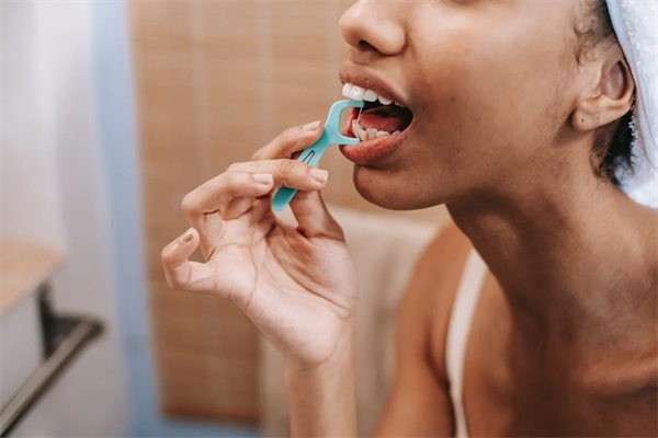 5 Critical Oral Care Tips for Ex-Smokers