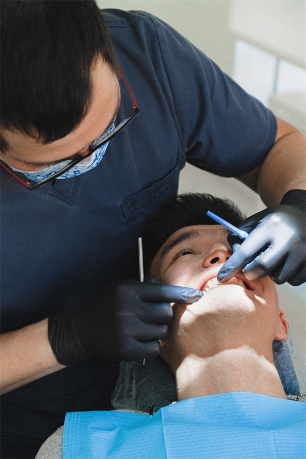 Why You Must Get a Professional Teeth Cleaning Service